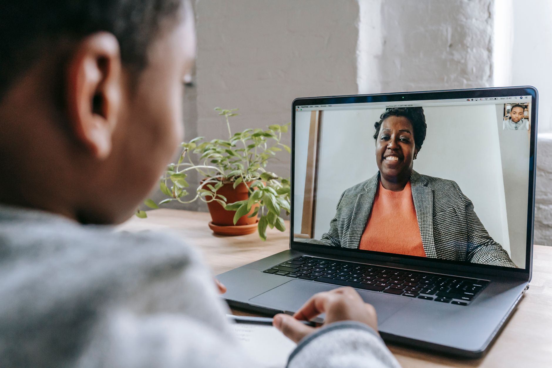 A course creator speaking with a former student about their outcome