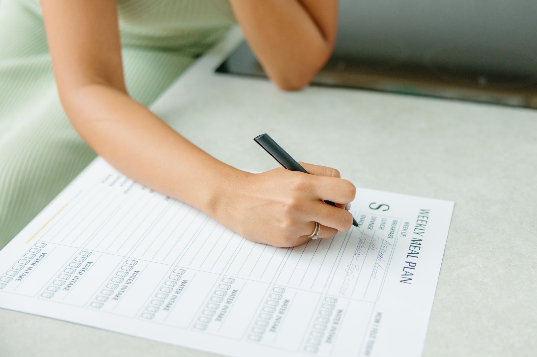 A musician planning a simple weekly marketing schedule