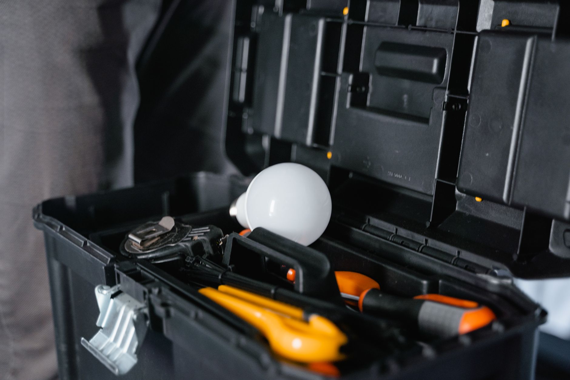 An electrician arriving promptly at a customer's home