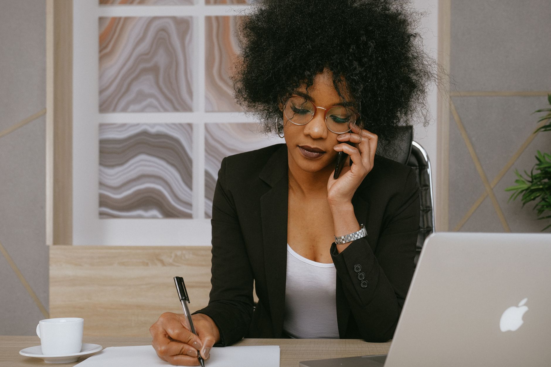 A business owner listening to how a customer describes their product