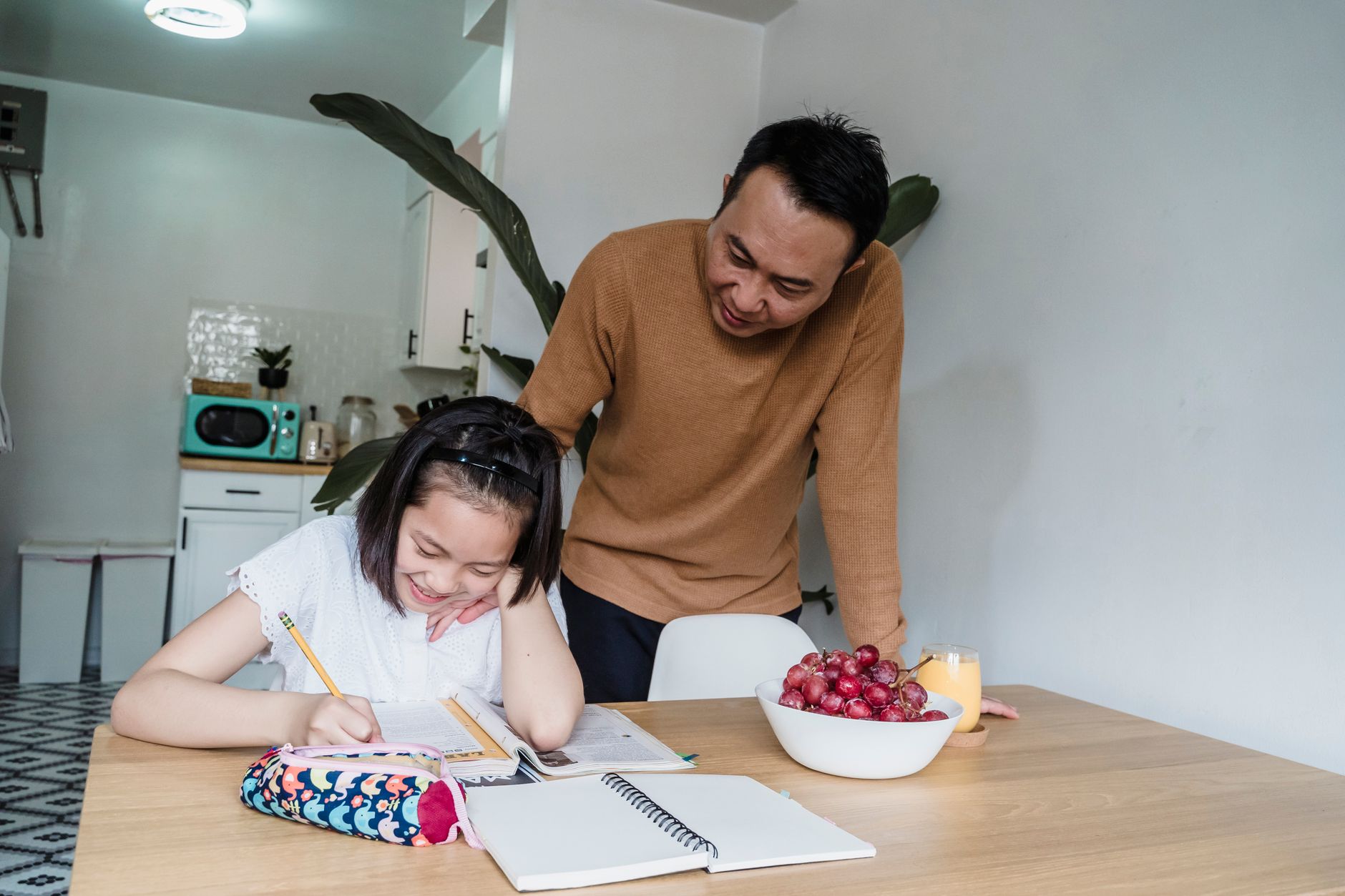 A tutor writing a plain, direct note to a parent
